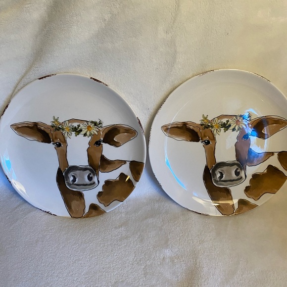 Set of Two Ceramic Cow Plates - Picture 3 of 6